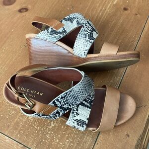 Cole Haan Tan and Black Sandals with Snake Print Sz 8